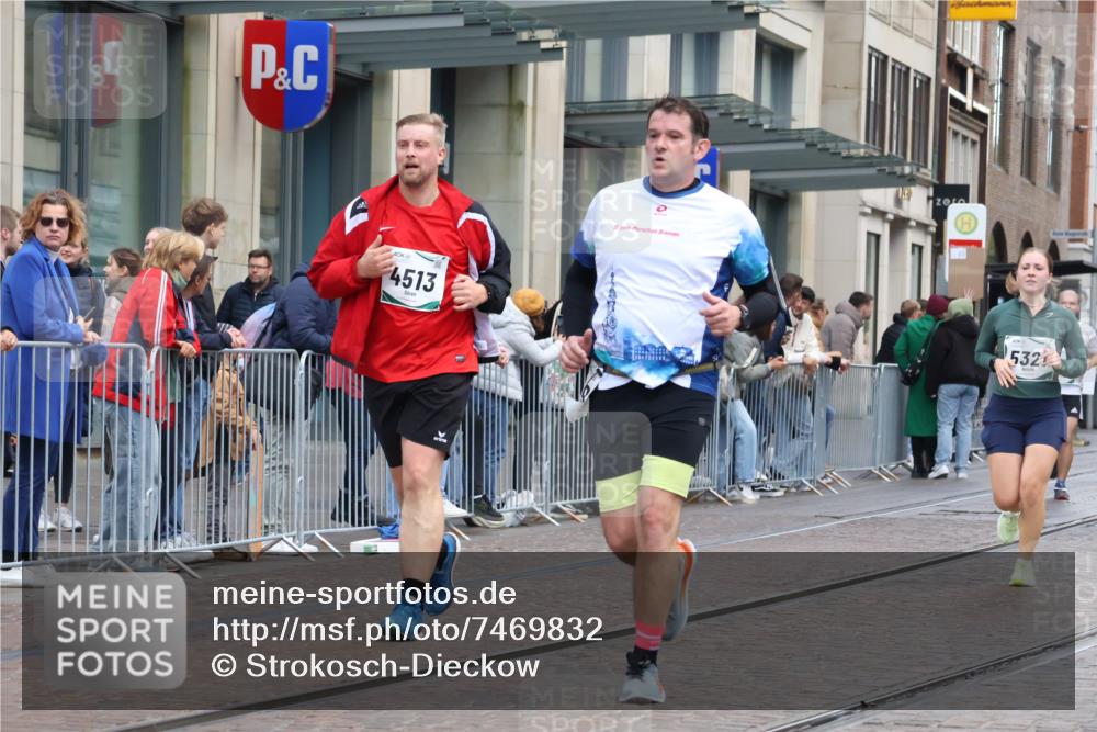 06.10.2024 - 19. swb-Marathon Bremen Strokosch-Dieckow http://msf.ph/oto/7469832 06.10.2024 14:07:31 Laufen 866, 887, 1378, 2432, 2433, 3019, 3118, 3553, 3715, 4047, 4048, 4269, 4459, 4513, 5131, 5132, 5249, 5321, 5907, 6283, 6714 meine-sportfotos.de