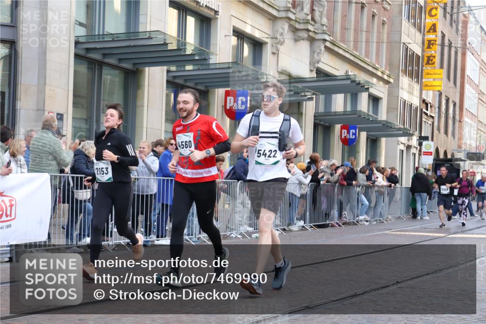 06.10.2024 - 19. swb-Marathon Bremen Strokosch-Dieckow http://msf.ph/oto/7469990 06.10.2024 14:08:43 Laufen 502, 2153, 2320, 2932, 3227, 3323, 3480, 3842, 4560, 4832, 5149, 5266, 5422, 5517, 5519, 6539, 6753, 6922 meine-sportfotos.de