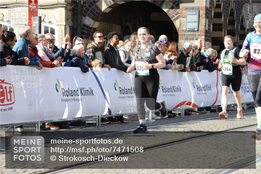 06.10.2024 - 19. swb-Marathon Bremen Strokosch-Dieckow http://msf.ph/oto/7471508 06.10.2024 14:03:11 Ziel 516, 820, 1636, 2004, 2102, 2394, 2506, 2508, 2593, 3009, 3233, 3234, 3669, 4254, 6253, 6474 meine-sportfotos.de