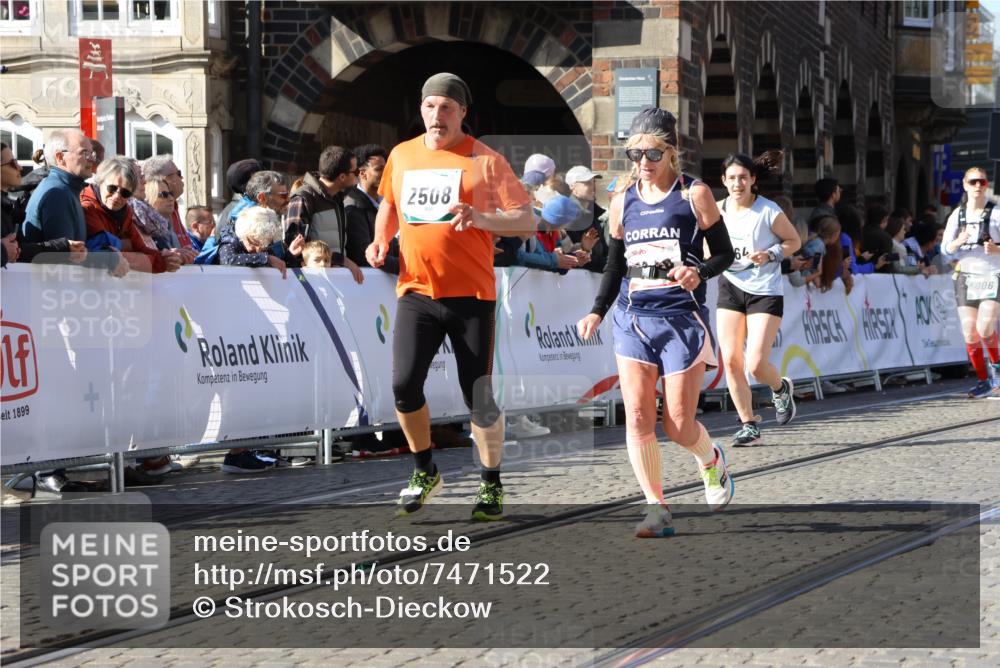 06.10.2024 - 19. swb-Marathon Bremen Strokosch-Dieckow http://msf.ph/oto/7471522 06.10.2024 14:03:23 Ziel 1180, 1600, 1636, 2394, 2506, 2508, 3669, 3864, 4006, 4132, 4901 meine-sportfotos.de