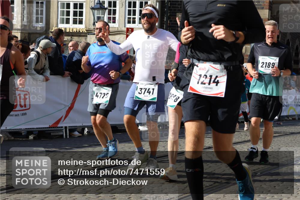 06.10.2024 - 19. swb-Marathon Bremen Strokosch-Dieckow http://msf.ph/oto/7471559 06.10.2024 14:04:09 Ziel 467, 661, 1214, 2189, 2352, 2387, 2612, 2745, 2766, 2838, 3741, 3908, 3952, 3953, 3964, 3978, 4392, 4544, 4720, 5206, 5680, 6485 meine-sportfotos.de