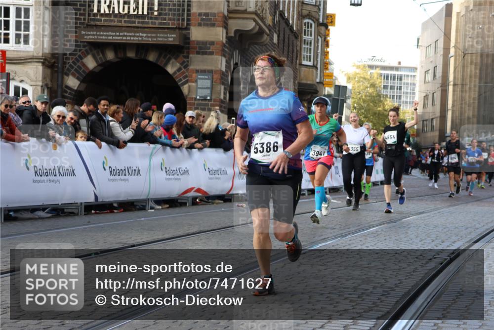 06.10.2024 - 19. swb-Marathon Bremen Strokosch-Dieckow http://msf.ph/oto/7471627 06.10.2024 14:05:07 Ziel 725, 750, 1407, 1614, 1667, 2072, 2534, 3941, 4282, 4954, 5123, 5280, 5355, 5363, 5386, 6122, 6463, 6497 meine-sportfotos.de