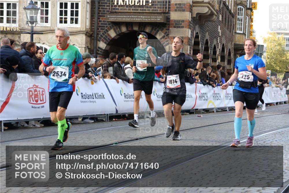 06.10.2024 - 19. swb-Marathon Bremen Strokosch-Dieckow http://msf.ph/oto/7471640 06.10.2024 14:05:14 Ziel 725, 750, 1407, 1614, 2072, 2534, 2563, 2681, 2868, 2869, 4954, 5204, 5355, 5363, 6343, 6463, 6497, 6659, 6917 meine-sportfotos.de