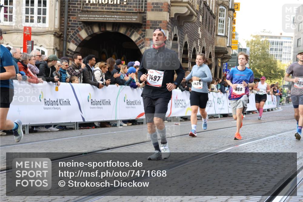 06.10.2024 - 19. swb-Marathon Bremen Strokosch-Dieckow http://msf.ph/oto/7471668 06.10.2024 14:05:41 Ziel 362, 968, 1143, 1424, 1497, 1532, 2659, 2704, 5467, 5583, 6292, 6400 meine-sportfotos.de