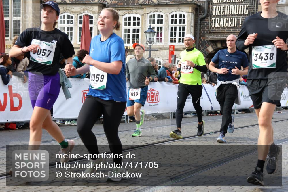 06.10.2024 - 19. swb-Marathon Bremen Strokosch-Dieckow http://msf.ph/oto/7471705 06.10.2024 14:06:11 Ziel 712, 855, 1036, 1037, 1193, 1285, 1483, 2291, 2572, 2692, 2761, 3047, 3096, 3371, 3435, 3438, 3568, 3574, 3640, 4367, 4488, 4504, 4533, 4631, 4818, 5378, 5558, 5710, 5712, 5964, 5992, 5993, 6057, 6059, 6304 meine-sportfotos.de