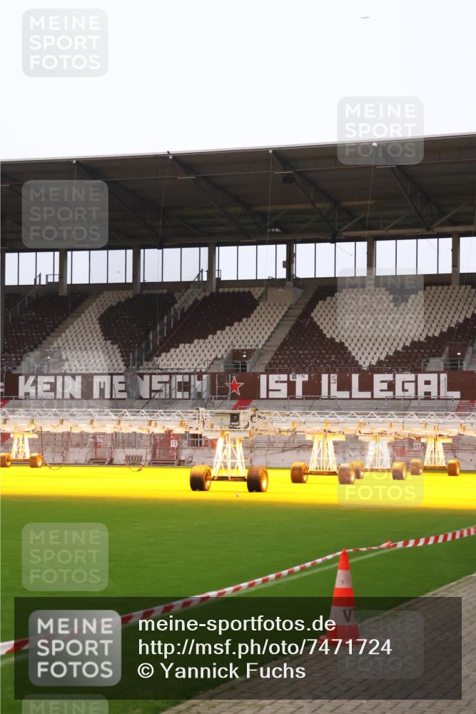 08.12.2024 - St. Pauli X-Mass-Run No. 14 Yannick Fuchs http://msf.ph/oto/7471724 08.12.2024 09:46:36 Ziel  meine-sportfotos.de