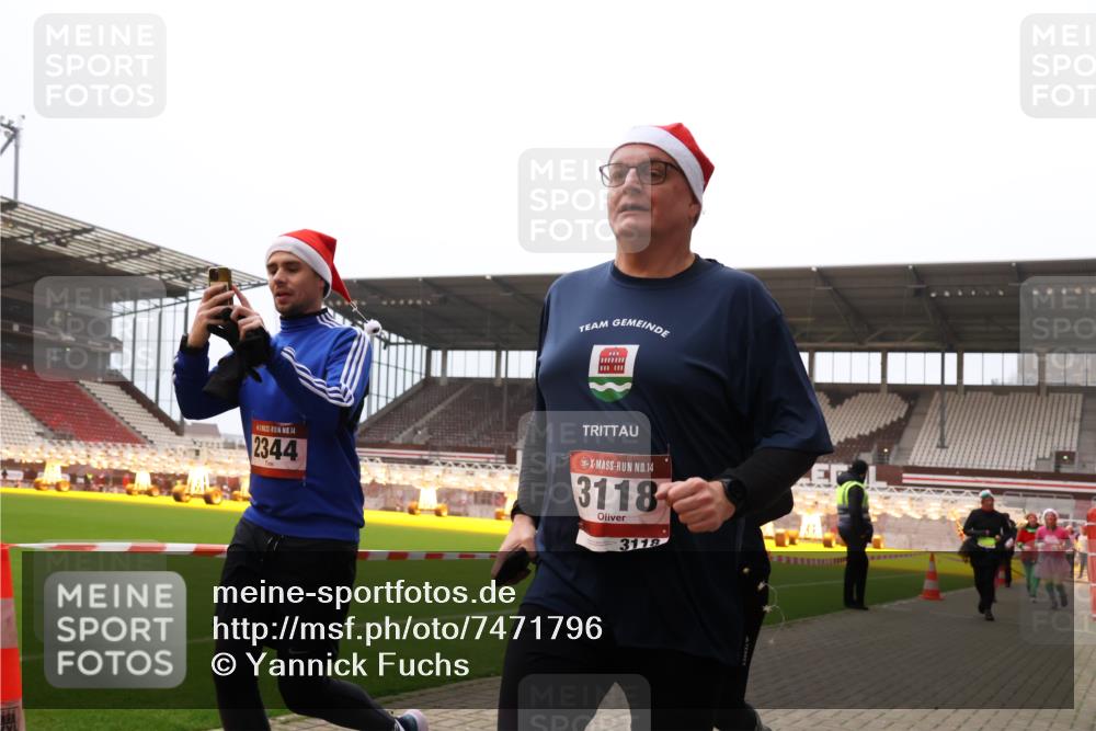 08.12.2024 - St. Pauli X-Mass-Run No. 14 Yannick Fuchs http://msf.ph/oto/7471796 08.12.2024 10:05:53 Ziel 175, 751, 932, 1178, 1243, 1605, 1643, 1650, 1957, 2077, 2306, 2308, 2344, 2435, 2474, 2603, 2864, 2866, 2908, 3114, 3115, 3118, 3184, 3302 meine-sportfotos.de