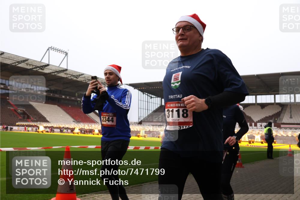 08.12.2024 - St. Pauli X-Mass-Run No. 14 Yannick Fuchs http://msf.ph/oto/7471799 08.12.2024 10:05:53 Ziel 175, 751, 932, 1178, 1243, 1605, 1643, 1650, 1957, 2077, 2306, 2308, 2344, 2435, 2474, 2603, 2864, 2866, 2908, 3114, 3115, 3118, 3184, 3302 meine-sportfotos.de