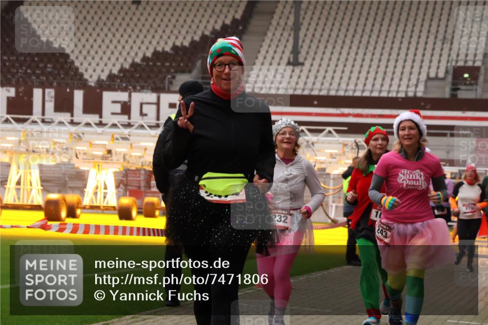 08.12.2024 - St. Pauli X-Mass-Run No. 14 Yannick Fuchs http://msf.ph/oto/7471806 08.12.2024 10:05:56 Ziel 175, 751, 932, 1068, 1178, 1243, 1605, 1643, 1650, 1957, 2077, 2306, 2308, 2344, 2435, 2474, 2603, 2864, 2908, 3114, 3115, 3118, 3184, 3302 meine-sportfotos.de