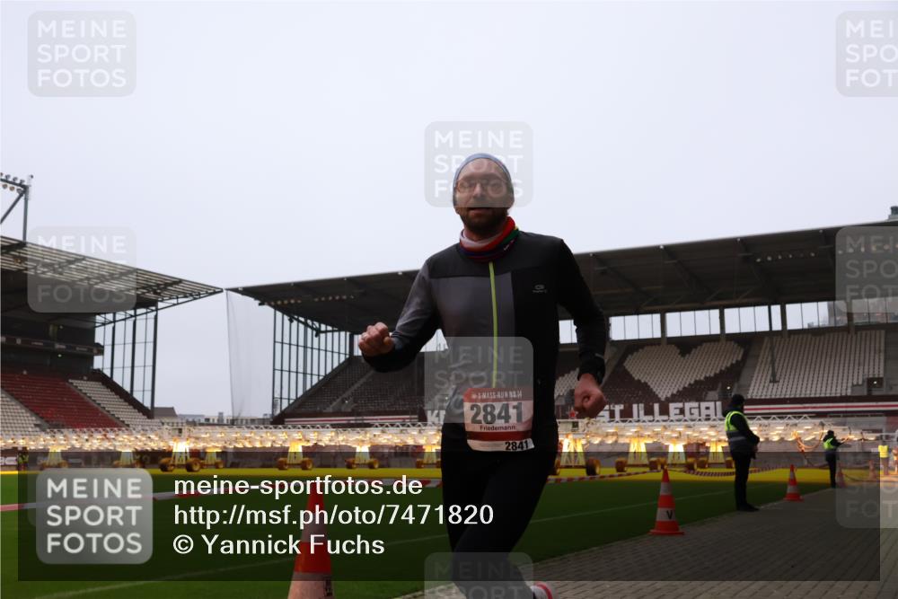 08.12.2024 - St. Pauli X-Mass-Run No. 14 Yannick Fuchs http://msf.ph/oto/7471820 08.12.2024 09:50:20 Ziel 2841, 3164 meine-sportfotos.de