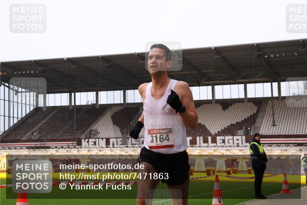 08.12.2024 - St. Pauli X-Mass-Run No. 14 Yannick Fuchs http://msf.ph/oto/7471863 08.12.2024 09:50:33 Ziel 2957, 3164 meine-sportfotos.de