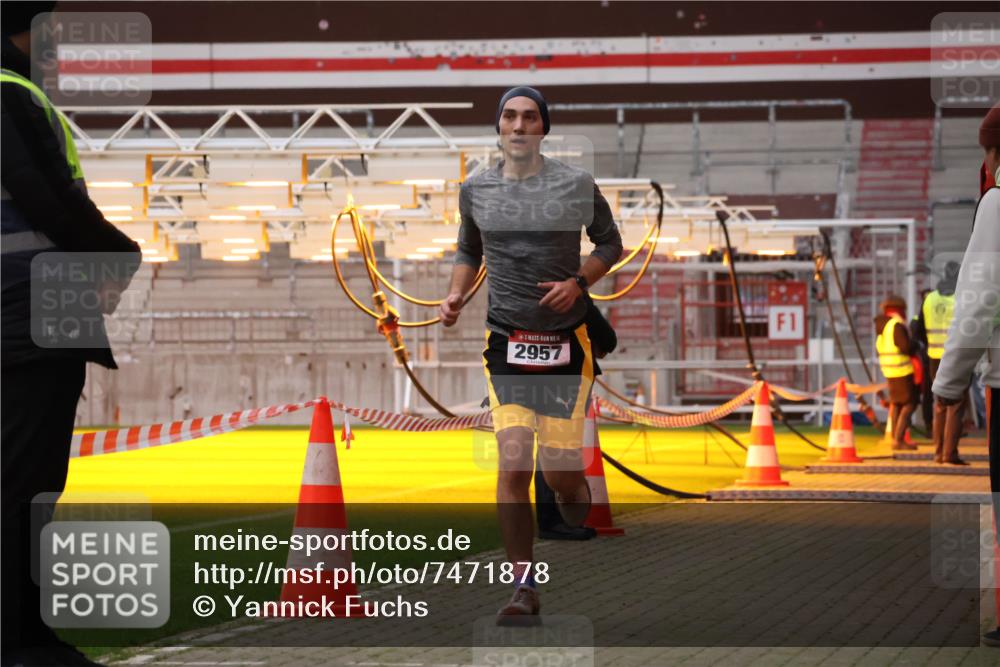 08.12.2024 - St. Pauli X-Mass-Run No. 14 Yannick Fuchs http://msf.ph/oto/7471878 08.12.2024 09:50:40 Ziel 2957 meine-sportfotos.de