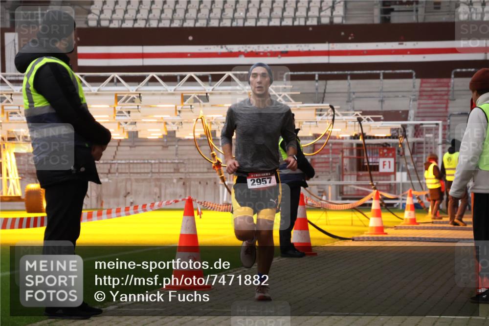 08.12.2024 - St. Pauli X-Mass-Run No. 14 Yannick Fuchs http://msf.ph/oto/7471882 08.12.2024 09:50:41 Ziel 2957 meine-sportfotos.de