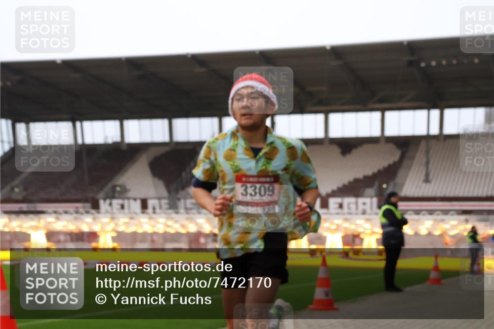 08.12.2024 - St. Pauli X-Mass-Run No. 14 Yannick Fuchs http://msf.ph/oto/7472170 08.12.2024 09:51:29 Ziel 2757, 3309 meine-sportfotos.de
