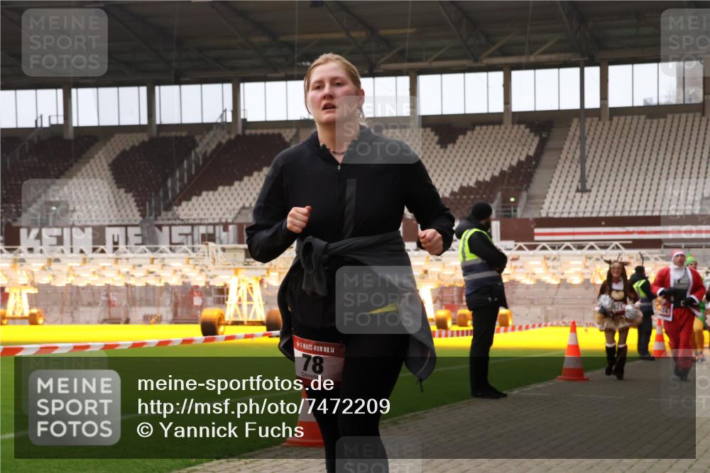 08.12.2024 - St. Pauli X-Mass-Run No. 14 Yannick Fuchs http://msf.ph/oto/7472209 08.12.2024 10:06:37 Ziel 78, 529, 621, 698, 795, 885, 890, 1424, 1786, 2003, 2751, 2755, 3257, 3259 meine-sportfotos.de