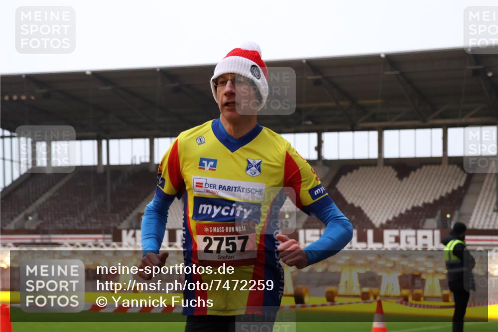 08.12.2024 - St. Pauli X-Mass-Run No. 14 Yannick Fuchs http://msf.ph/oto/7472259 08.12.2024 09:51:35 Ziel 2757, 3285 meine-sportfotos.de