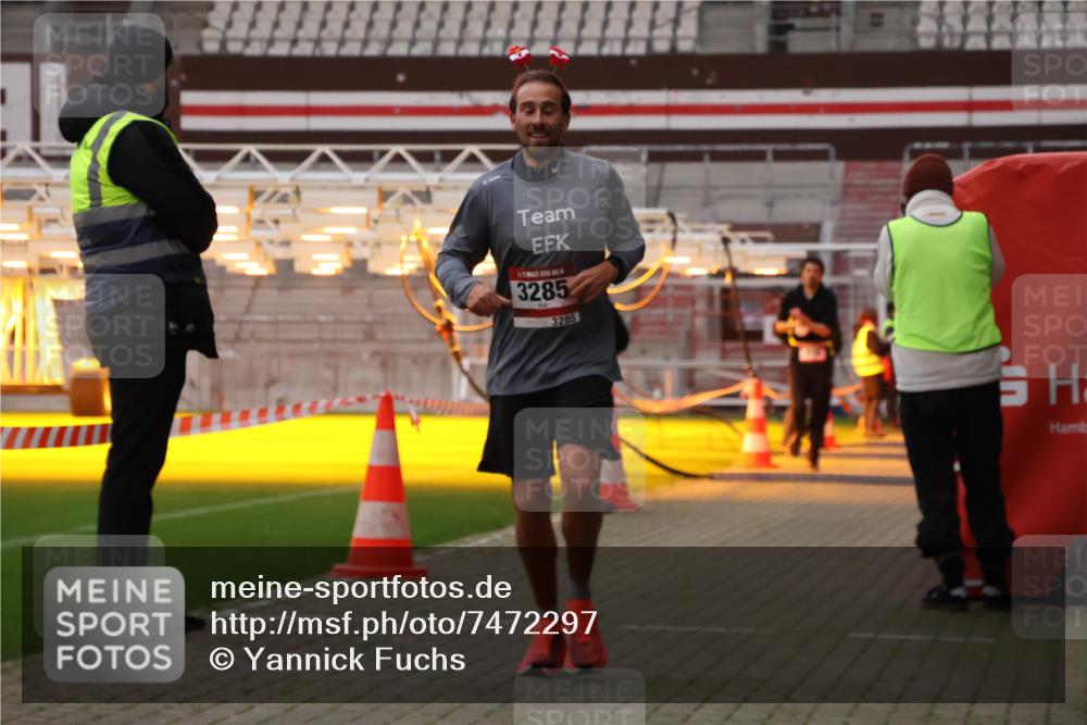 08.12.2024 - St. Pauli X-Mass-Run No. 14 Yannick Fuchs http://msf.ph/oto/7472297 08.12.2024 09:51:46 Ziel 918, 2763, 3285 meine-sportfotos.de