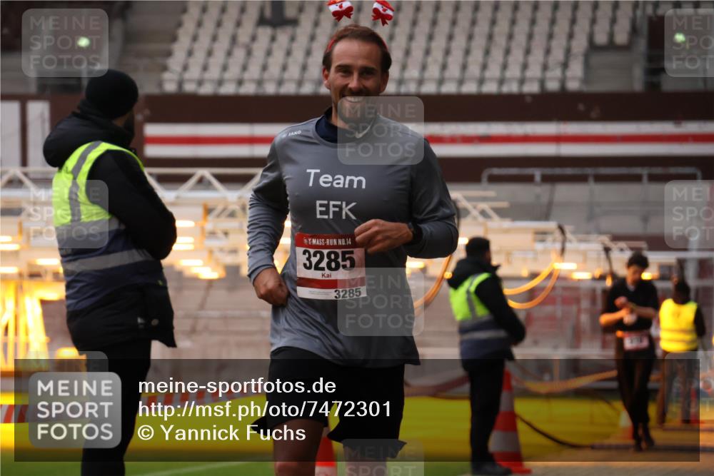 08.12.2024 - St. Pauli X-Mass-Run No. 14 Yannick Fuchs http://msf.ph/oto/7472301 08.12.2024 09:51:47 Ziel 918, 2763, 3285 meine-sportfotos.de
