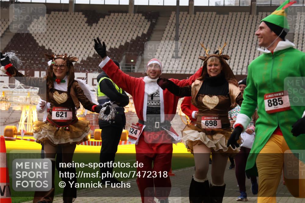 08.12.2024 - St. Pauli X-Mass-Run No. 14 Yannick Fuchs http://msf.ph/oto/7472318 08.12.2024 10:06:41 Ziel 78, 529, 621, 698, 719, 795, 885, 890, 1424, 1786, 2003, 2751, 2755, 3257, 3259, 3337 meine-sportfotos.de