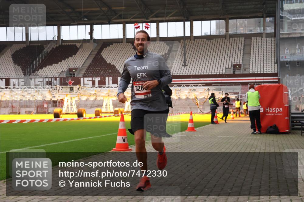 08.12.2024 - St. Pauli X-Mass-Run No. 14 Yannick Fuchs http://msf.ph/oto/7472330 08.12.2024 09:51:48 Ziel 918, 2763, 3285 meine-sportfotos.de