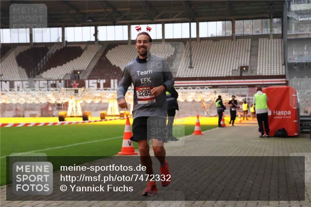 08.12.2024 - St. Pauli X-Mass-Run No. 14 Yannick Fuchs http://msf.ph/oto/7472332 08.12.2024 09:51:48 Ziel 918, 2763, 3285 meine-sportfotos.de