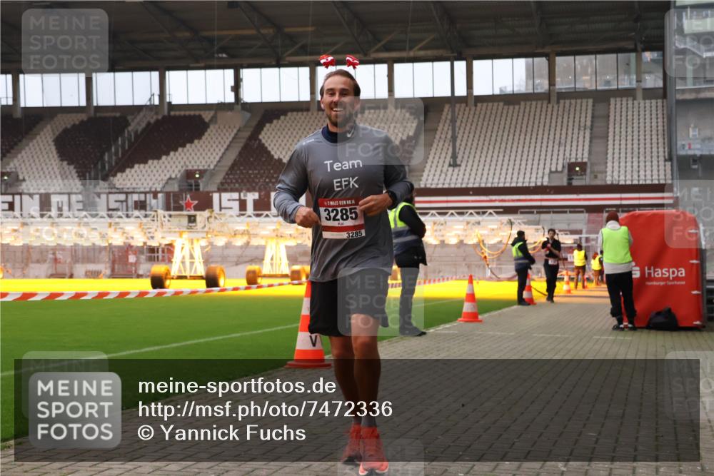08.12.2024 - St. Pauli X-Mass-Run No. 14 Yannick Fuchs http://msf.ph/oto/7472336 08.12.2024 09:51:49 Ziel 918, 2763, 3285 meine-sportfotos.de