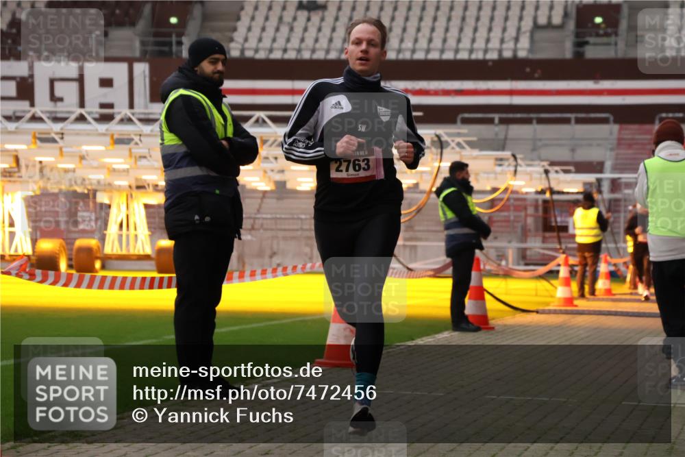 08.12.2024 - St. Pauli X-Mass-Run No. 14 Yannick Fuchs http://msf.ph/oto/7472456 08.12.2024 09:52:02 Ziel 36, 44, 918, 2763 meine-sportfotos.de