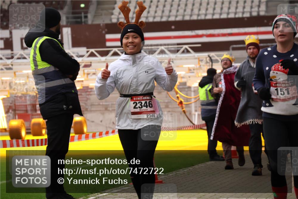 08.12.2024 - St. Pauli X-Mass-Run No. 14 Yannick Fuchs http://msf.ph/oto/7472722 08.12.2024 10:06:59 Ziel 129, 151, 165, 719, 1786, 1940, 2003, 2062, 2099, 2208, 2212, 2346, 2751, 2755, 2843, 2861, 2888, 3083, 3337, 3342, 3343 meine-sportfotos.de