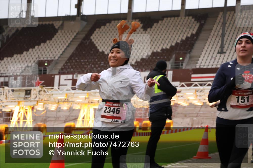 08.12.2024 - St. Pauli X-Mass-Run No. 14 Yannick Fuchs http://msf.ph/oto/7472763 08.12.2024 10:07:01 Ziel 129, 151, 165, 719, 1007, 1720, 1940, 2062, 2099, 2208, 2212, 2346, 2755, 2843, 2861, 2888, 3083, 3337, 3338, 3342, 3343 meine-sportfotos.de