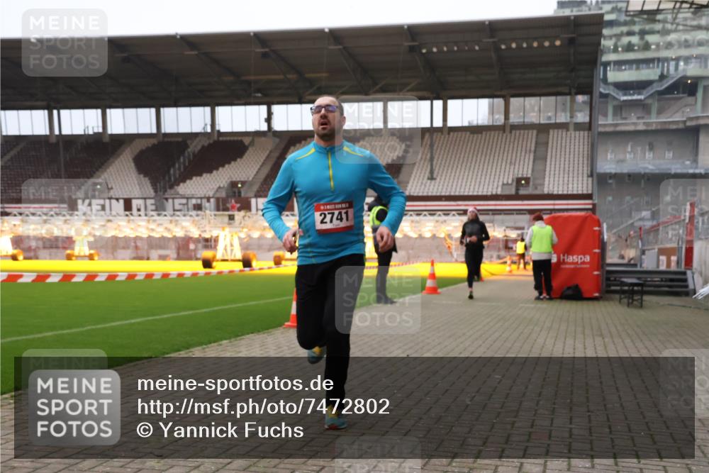 08.12.2024 - St. Pauli X-Mass-Run No. 14 Yannick Fuchs http://msf.ph/oto/7472802 08.12.2024 09:52:40 Ziel 423, 2741, 2832, 3305 meine-sportfotos.de