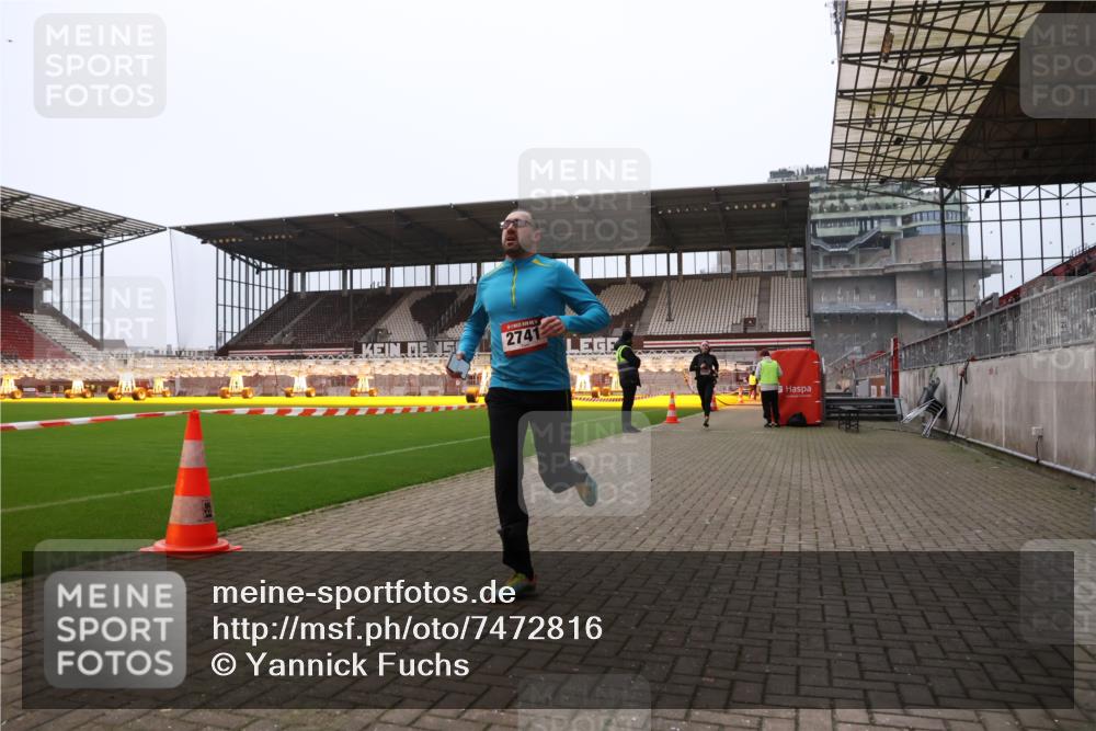 08.12.2024 - St. Pauli X-Mass-Run No. 14 Yannick Fuchs http://msf.ph/oto/7472816 08.12.2024 09:52:40 Ziel 423, 2741, 2832, 3305 meine-sportfotos.de