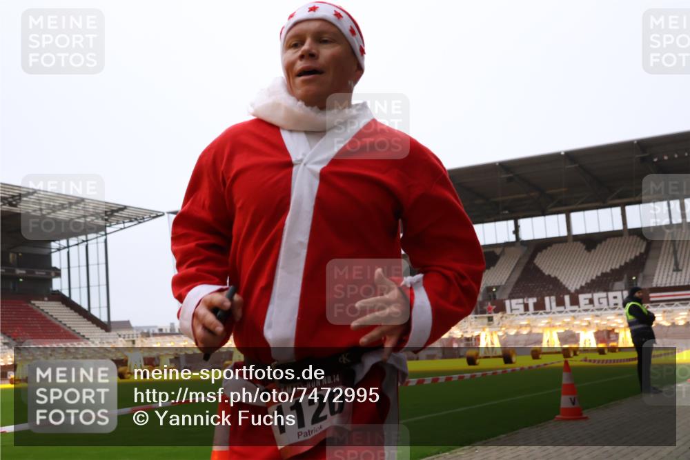 08.12.2024 - St. Pauli X-Mass-Run No. 14 Yannick Fuchs http://msf.ph/oto/7472995 08.12.2024 09:53:04 Ziel 1120 meine-sportfotos.de