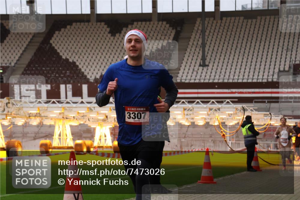 08.12.2024 - St. Pauli X-Mass-Run No. 14 Yannick Fuchs http://msf.ph/oto/7473026 08.12.2024 09:53:23 Ziel 183, 859, 2084, 2844, 3023, 3307 meine-sportfotos.de
