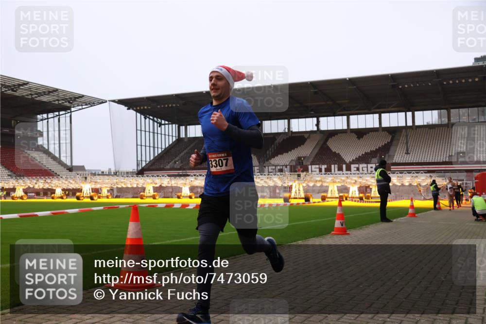 08.12.2024 - St. Pauli X-Mass-Run No. 14 Yannick Fuchs http://msf.ph/oto/7473059 08.12.2024 09:53:24 Ziel 183, 859, 2084, 2844, 3023, 3307 meine-sportfotos.de