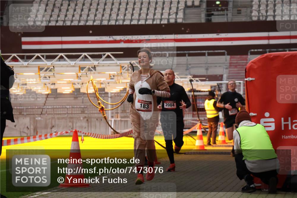08.12.2024 - St. Pauli X-Mass-Run No. 14 Yannick Fuchs http://msf.ph/oto/7473076 08.12.2024 09:53:26 Ziel 183, 859, 2084, 2844, 3023, 3307 meine-sportfotos.de
