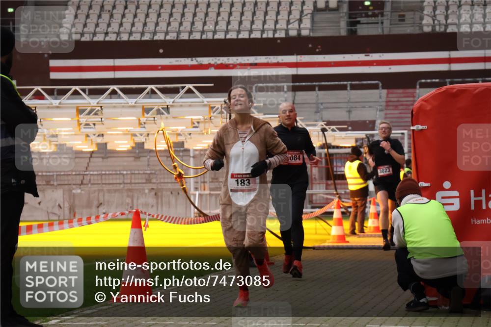 08.12.2024 - St. Pauli X-Mass-Run No. 14 Yannick Fuchs http://msf.ph/oto/7473085 08.12.2024 09:53:27 Ziel 183, 859, 2084, 2844, 3023, 3307 meine-sportfotos.de