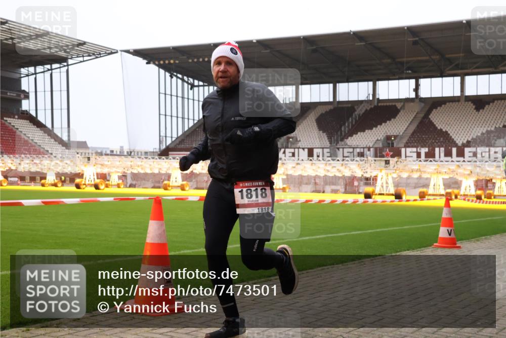 08.12.2024 - St. Pauli X-Mass-Run No. 14 Yannick Fuchs http://msf.ph/oto/7473501 08.12.2024 09:53:48 Ziel 216, 1718, 1818, 2844 meine-sportfotos.de