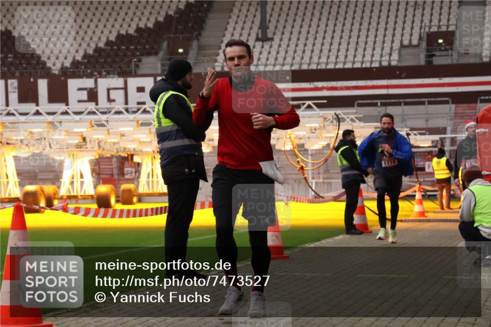 08.12.2024 - St. Pauli X-Mass-Run No. 14 Yannick Fuchs http://msf.ph/oto/7473527 08.12.2024 09:54:02 Ziel 216, 1718, 1850 meine-sportfotos.de