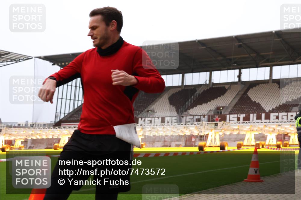 08.12.2024 - St. Pauli X-Mass-Run No. 14 Yannick Fuchs http://msf.ph/oto/7473572 08.12.2024 09:54:05 Ziel 216, 1718, 1850 meine-sportfotos.de