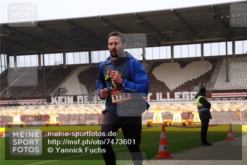 08.12.2024 - St. Pauli X-Mass-Run No. 14 Yannick Fuchs http://msf.ph/oto/7473601 08.12.2024 09:54:07 Ziel 216, 1718, 1850 meine-sportfotos.de