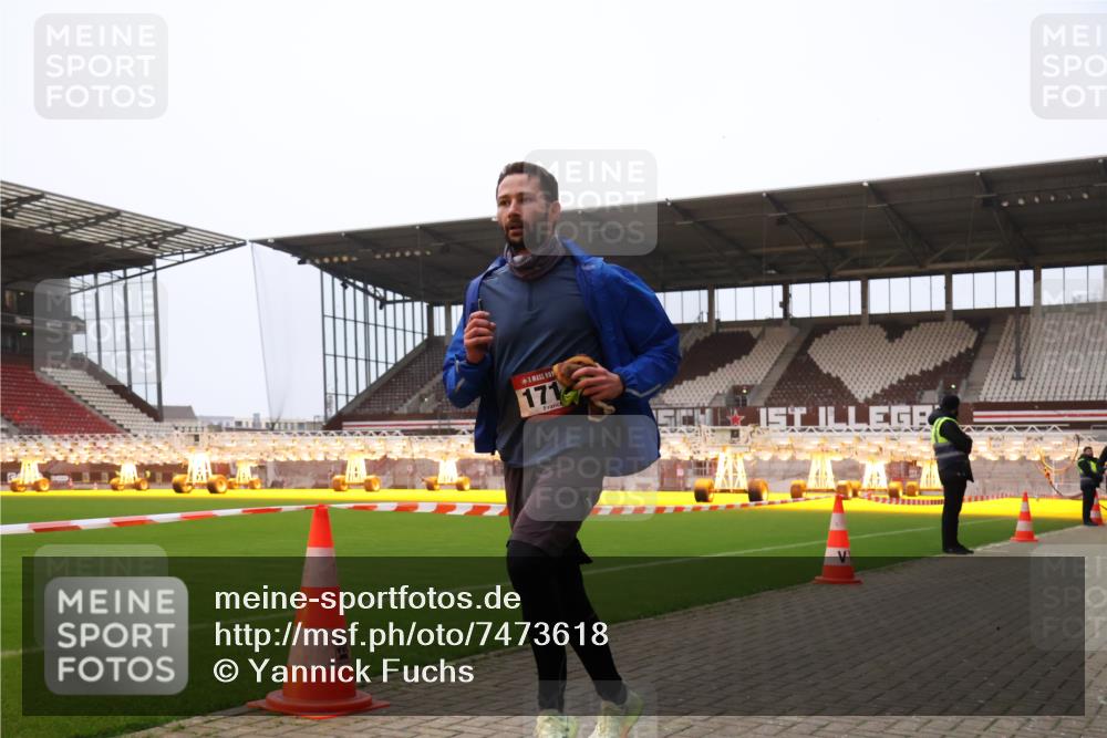 08.12.2024 - St. Pauli X-Mass-Run No. 14 Yannick Fuchs http://msf.ph/oto/7473618 08.12.2024 09:54:08 Ziel 216, 1718, 1850 meine-sportfotos.de