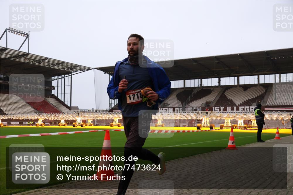 08.12.2024 - St. Pauli X-Mass-Run No. 14 Yannick Fuchs http://msf.ph/oto/7473624 08.12.2024 09:54:08 Ziel 216, 1718, 1850 meine-sportfotos.de