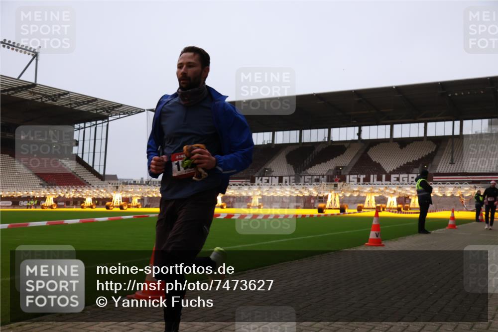 08.12.2024 - St. Pauli X-Mass-Run No. 14 Yannick Fuchs http://msf.ph/oto/7473627 08.12.2024 09:54:08 Ziel 216, 1718, 1850 meine-sportfotos.de