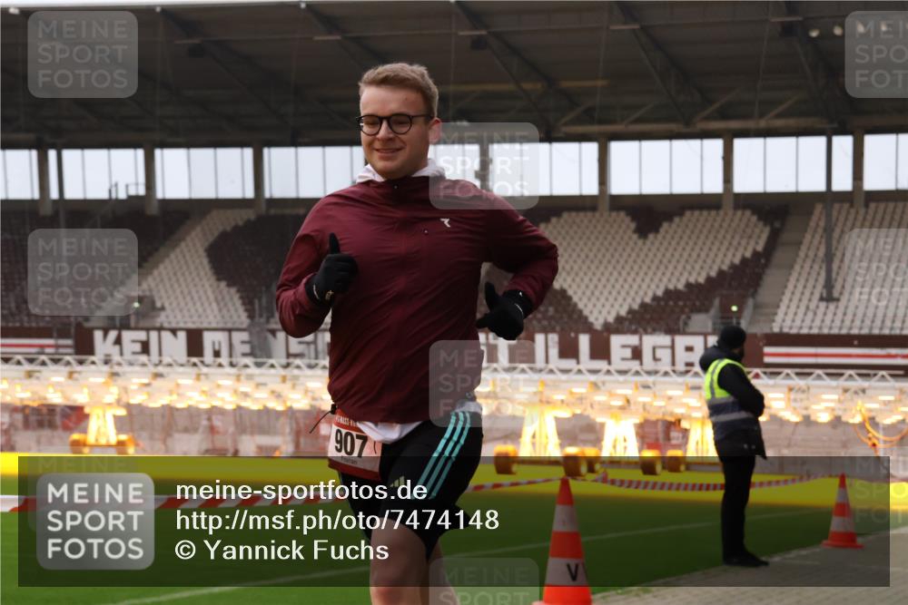 08.12.2024 - St. Pauli X-Mass-Run No. 14 Yannick Fuchs http://msf.ph/oto/7474148 08.12.2024 09:55:22 Ziel 691, 881, 907, 3300 meine-sportfotos.de