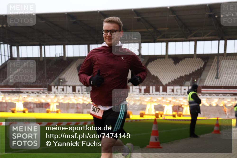 08.12.2024 - St. Pauli X-Mass-Run No. 14 Yannick Fuchs http://msf.ph/oto/7474149 08.12.2024 09:55:22 Ziel 691, 881, 907, 3300 meine-sportfotos.de