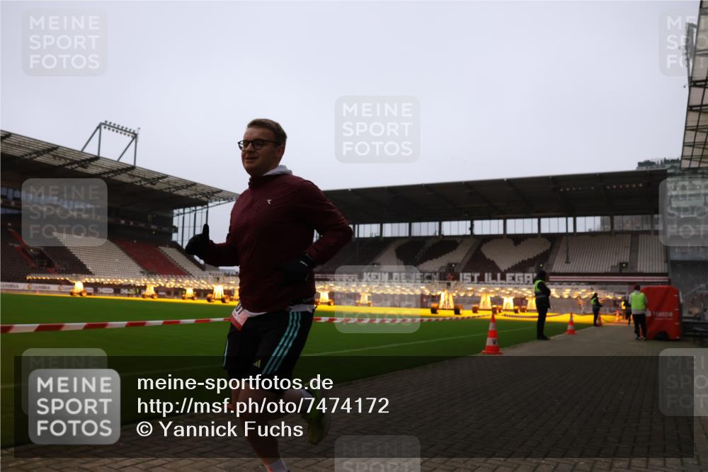 08.12.2024 - St. Pauli X-Mass-Run No. 14 Yannick Fuchs http://msf.ph/oto/7474172 08.12.2024 09:55:23 Ziel 691, 881, 907, 3300 meine-sportfotos.de