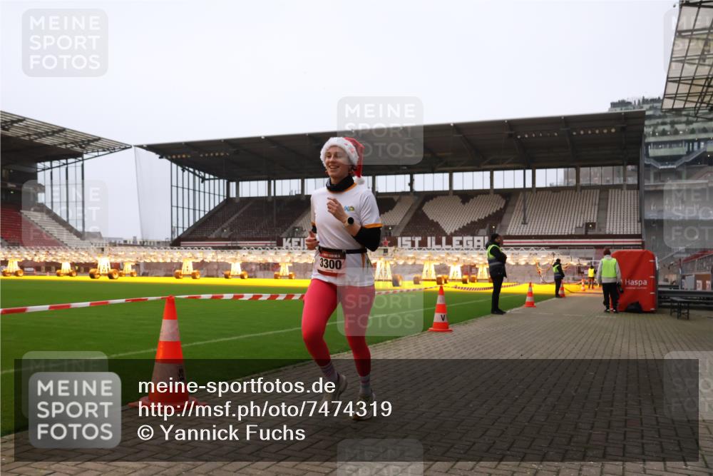08.12.2024 - St. Pauli X-Mass-Run No. 14 Yannick Fuchs http://msf.ph/oto/7474319 08.12.2024 09:55:39 Ziel 2911, 3094, 3300 meine-sportfotos.de