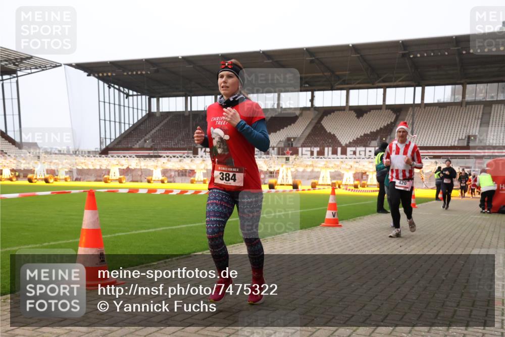 08.12.2024 - St. Pauli X-Mass-Run No. 14 Yannick Fuchs http://msf.ph/oto/7475322 08.12.2024 09:57:05 Ziel 364, 384, 420, 755, 763, 904, 1291, 1741, 1982, 2267, 3022, 3139 meine-sportfotos.de