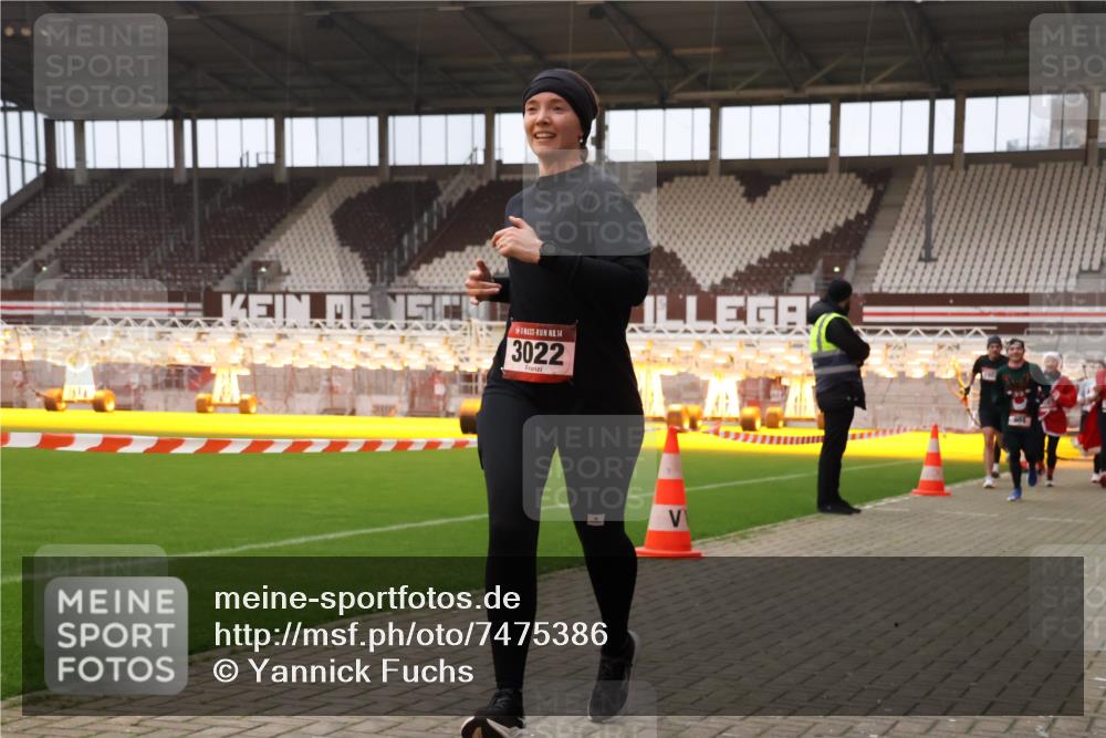 08.12.2024 - St. Pauli X-Mass-Run No. 14 Yannick Fuchs http://msf.ph/oto/7475386 08.12.2024 09:57:10 Ziel 364, 384, 420, 755, 763, 904, 1291, 1982, 2267, 3022, 3162 meine-sportfotos.de