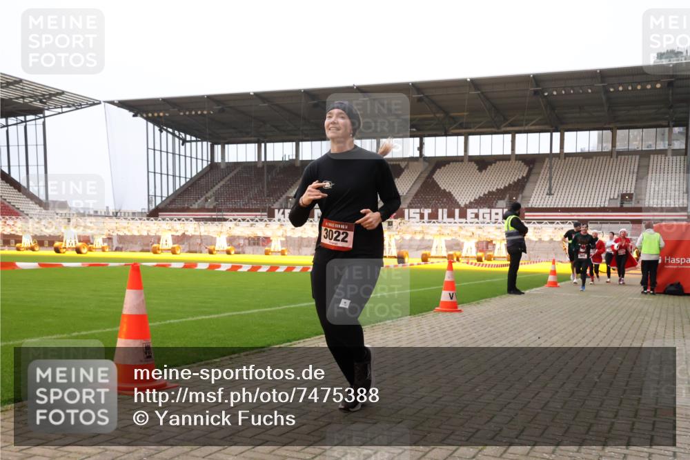 08.12.2024 - St. Pauli X-Mass-Run No. 14 Yannick Fuchs http://msf.ph/oto/7475388 08.12.2024 09:57:10 Ziel 364, 384, 420, 755, 763, 904, 1291, 1982, 2267, 3022, 3162 meine-sportfotos.de
